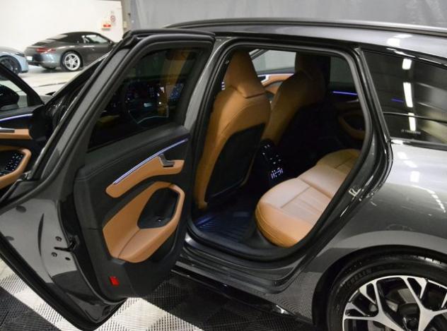 AUDI A6 Avant TFSI 270 kW S Tronic Quattro S Line Edition rif. 23268675 - Foto 5