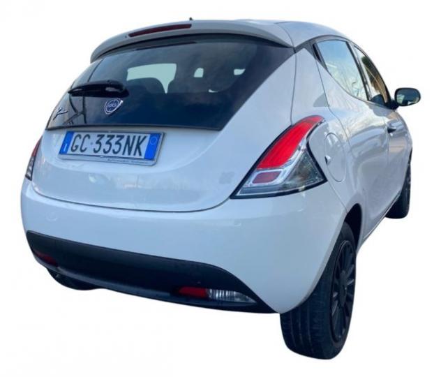 LANCIA Ypsilon 1.2 69 CV 5 porte GPL Ecochic Gold rif. 23353072 - Foto 3