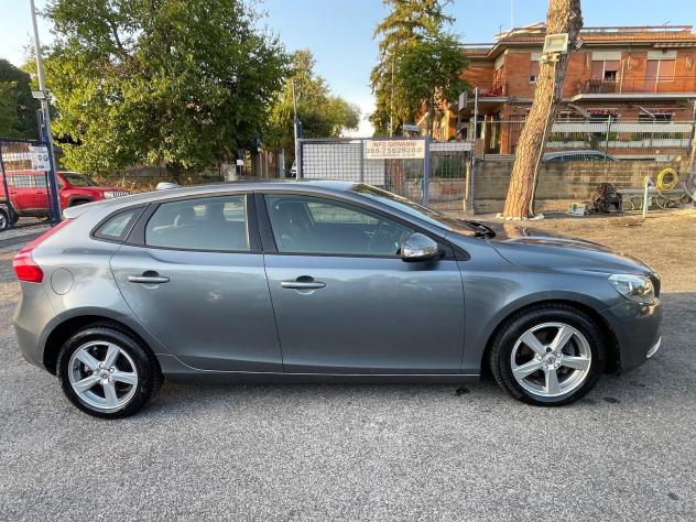 Volvo V40 D2 R-design Momentum soli 60 mila km - Foto 6