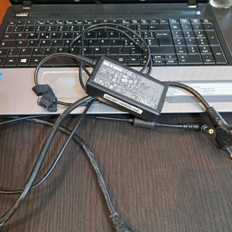 Acer 15.6" HD LED LCD 8GB DDR3 Memory portatile - Foto 3