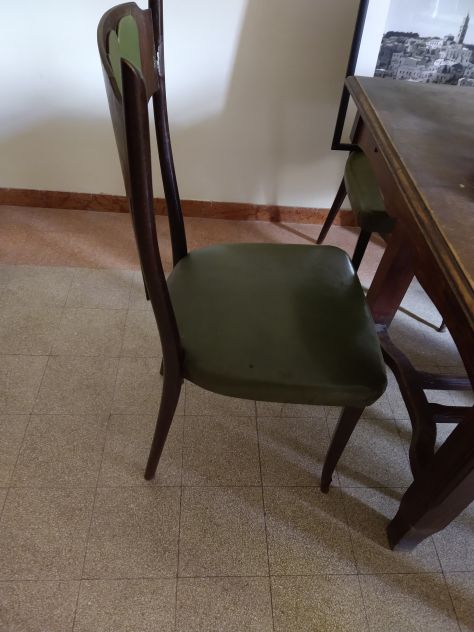 Antico tavolo con 6 sedie - Foto 3