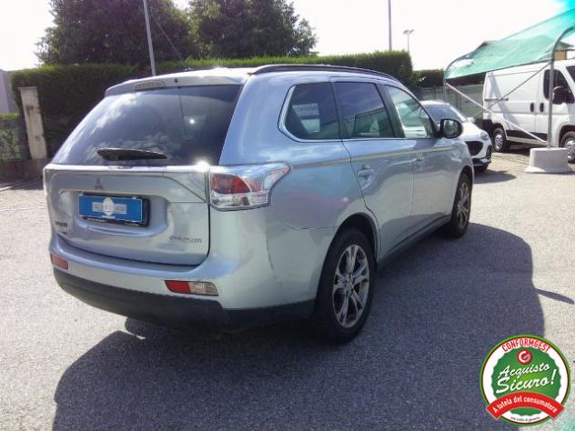 MITSUBISHI Outlander 2.2 DI-D 4WD Instyle 7p. rif. 23780930 - Foto 5