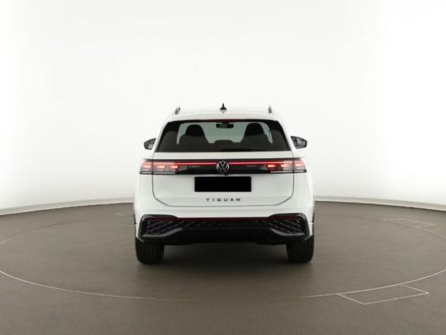VOLKSWAGEN Tiguan 1.5 eTSI 150CV DSG R-Line R Line - BLACK STYLE LED rif. 22947278 - Foto 5