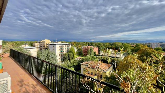 appartamento in vendita a Monza in zona Centro Storico