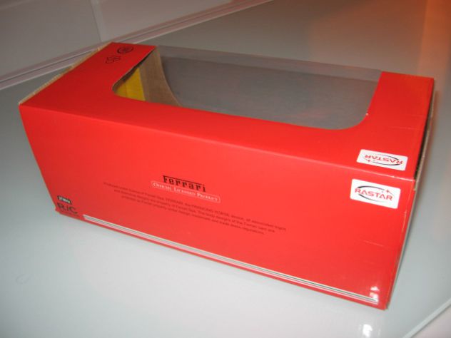 FERRARI 458 ITALIA  NUOVO!!!!!!  MODELLO  IN SCALA 1:18 - Foto 5