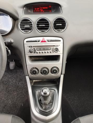 Peugeot 308 1.6 HDi 110CV 3p. Tecno (5 Marce) - Foto 5