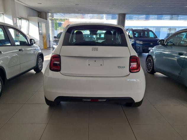 FIAT 500 Berlina 42 kWh PROMO PENATI4YUO - Foto 9