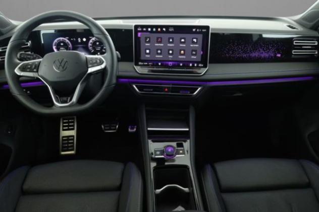 VOLKSWAGEN Tiguan 2.0 TDI 193 CV DSG 4MOTION R-Line rif. 24072196 - Foto 5