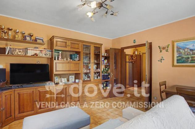 Appartamento di 90 m² con 3 locali e box auto in vendita a Caravate - Foto 4