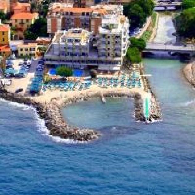 Hotel Bellevue Et Mediterranee di Gorlero Wanda Zago S.r.l. - Foto 3