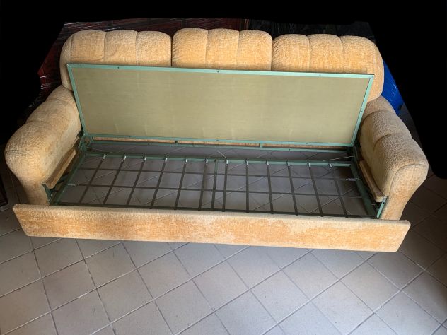 Divano tre posti e due poltrone - Foto 3