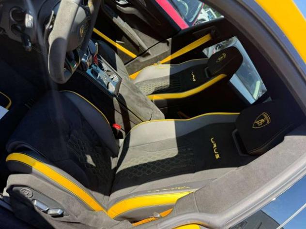 Lamborghini Urus 4.0 V8 S auto 5posti FULL CARBON (Ex Calciatore) Lit Price ? 349.742 - Foto 8