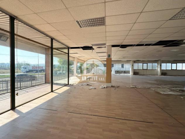 Immobile di 1600 m² con 3 locali in affitto a Tortona - Foto 10
