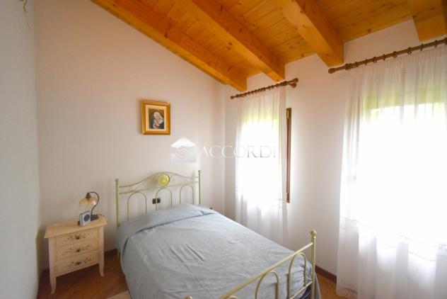 CASA INDIPENDENTE di 9 vani e di 300 mq (SAN PIETRO DI FELETTO) rif. GA12 - Foto 16
