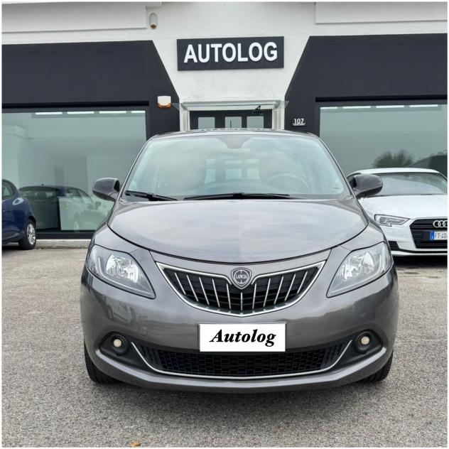 Lancia Ypsilon 1.0 FireFly 5 porte S&S Hybrid Gold
