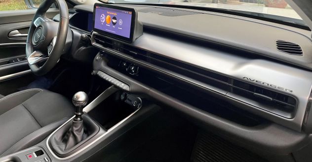Jeep Avenger Altitude 1.2 100 CV | Navi | JBL - Foto 5