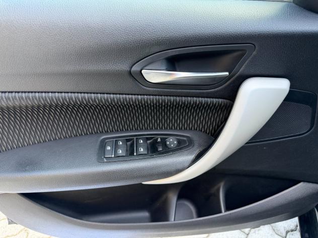 BMW 116 i Urban 5p IDONEA NEOPATENTATI SENZA VINCOLI FINANZIARI - Foto 9