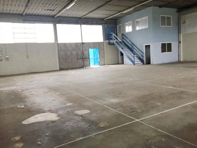Capannone industriale in affitto a Porcari 360 mq Rif: 651576