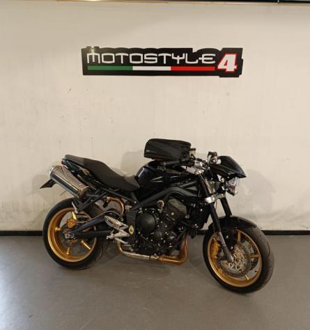 TRIUMPH Street Triple R 675