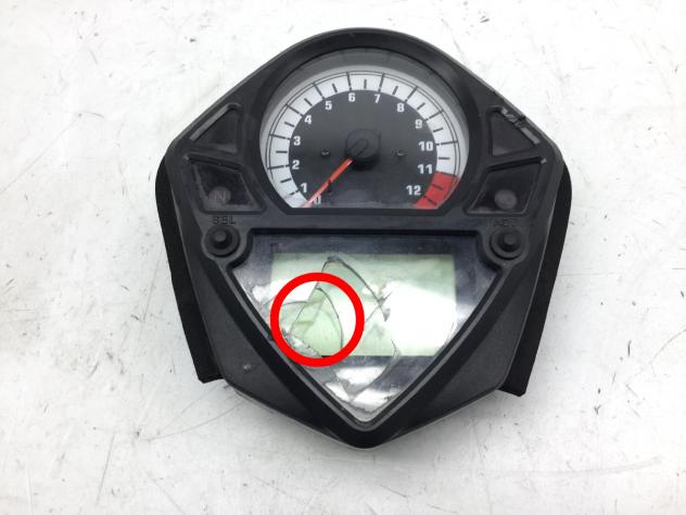 SUZUKI SV S 650 STRUMENTAZIONE CONTACHILOMETRI PER RICAMBI VETRO E ROTTURE 2004