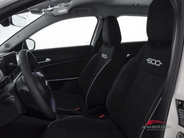 FIAT 600 1.2 hybrid Pop 145cv auto rif. 23850450 - Foto 9
