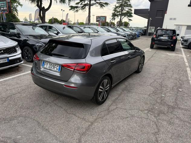 Mercedes-Benz Classe A A 180d automatic sport - Foto 4