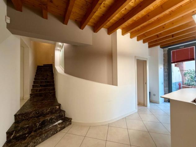 Immobile di 270 m² con più di 5 locali in vendita a Bergamo - Foto 8