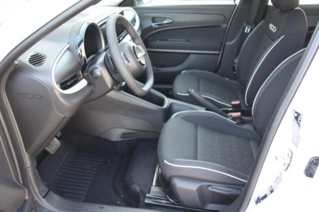 FIAT 600 1.2 110CV Hybrid PACK CONFORT NUOVO rif. 23987497 - Foto 9