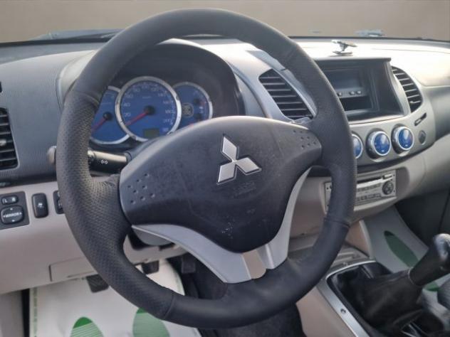 MITSUBISHI L200 2.5 DI-D/136CV Double Cab Invite rif. 24155715 - Foto 10