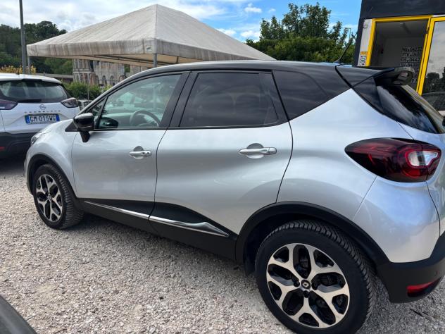 Renault Captur dCi 8V 90 CV EDC Initiale Paris - Foto 4