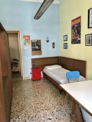 Affittasi camera singola in appartamento arredato a soli maschi non residenti - Foto 2