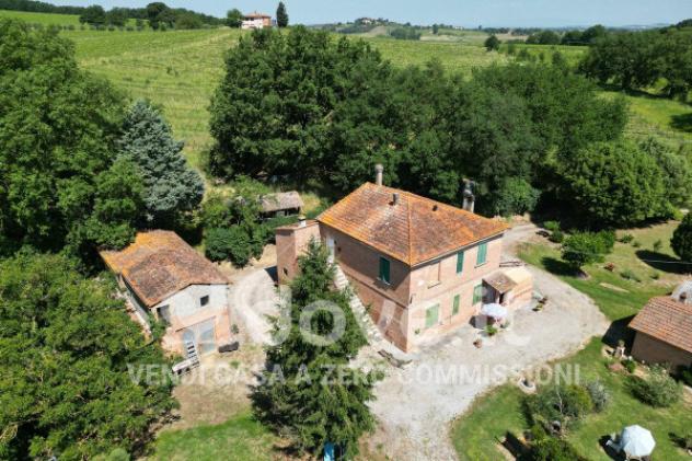 Rustico / Casale di 120 m² con 4 locali in vendita a Montepulciano - Foto 3