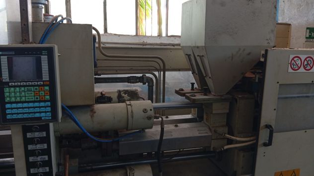 Pressa a Iniezione bicomponente T98-B - Foto 3