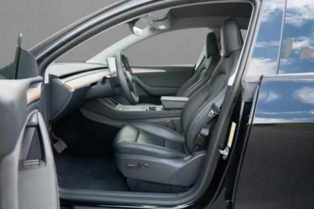 TESLA Model Y Long Range AWD rif. 23757499 - Foto 6
