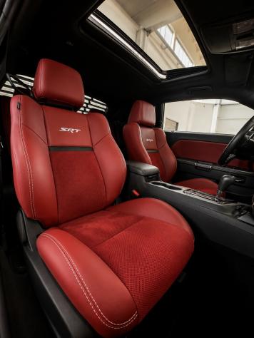 Dodge Challenger 6.4 v8 477cv - Foto 5
