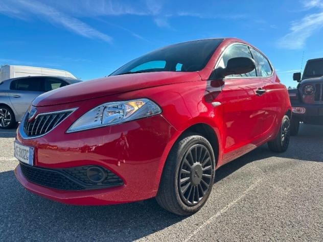 LANCIA Ypsilon 3ª serie Ypsilon 1.0 FireFly 5 porte S&S Hybrid Ecochic Silver - Foto 2