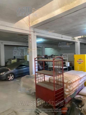IMMOBILI-IMMOBILE COMMERCIALE-Via Plava, 74, 84091 Battipaglia SA, Italia - Foto 4