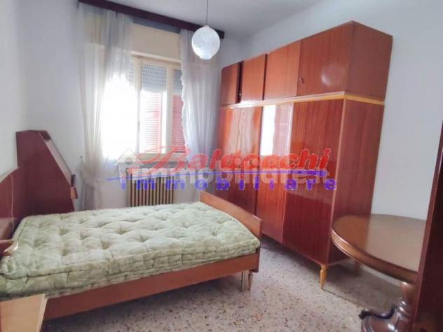 VILLA SINGOLA ZONA DON GENTILI - IDEALE PER DUE NUCLEI FAMILIARI - Foto 6