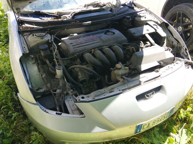 Toyota Celica T23 Incidentata + Ricambi – MOTORE PERFETTO (In Blocco) - Foto 7