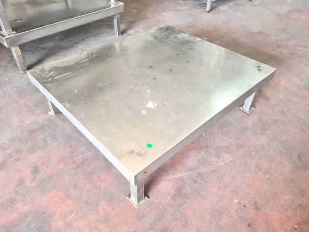 5 alzatine inox per attrezzature usate - Foto 4
