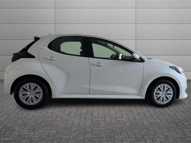 TOYOTA Yaris 1.0 5 porte Active rif. 23940901 - Foto 3