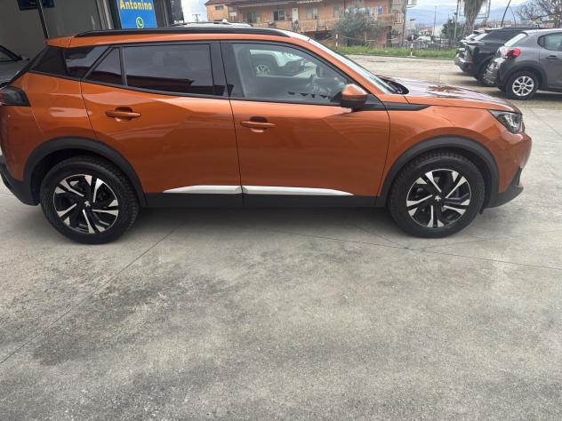 Peugeot 2008 BlueHDi EAT8 Allure - 2021 - Foto 3