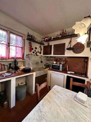 casa indipendente in vendita a Massa in zona Centro Storico