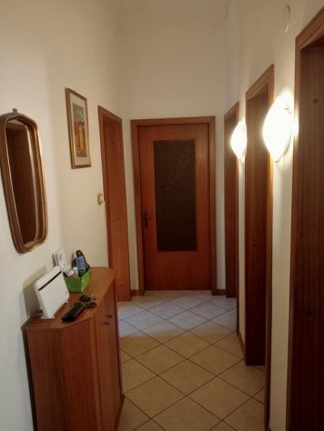Camera singola solo per ragazza lavoratrice - Foto 2