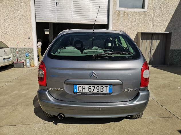 Citroen C4 2.0 HDi FAP Elegance - Foto 2