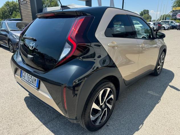 Toyota Aygo X 1.0B (72 CV) Trend S-CVT - Foto 6