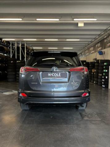 TOYOTA RAV 4 MY23 RAV4 2.5 Hybrid 2WD Dynamic rif. 23995627 - Foto 6