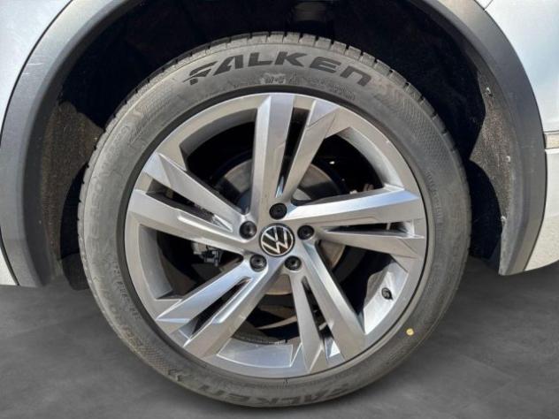 VOLKSWAGEN Tiguan 1.5 TSI 150 CV DSG ACT R-Line rif. 24204920 - Foto 4