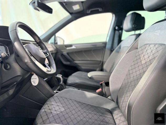 VOLKSWAGEN - Tiguan - 2.0 BiTDI DSG 4M. Adv. R-Line BMT - Foto 10