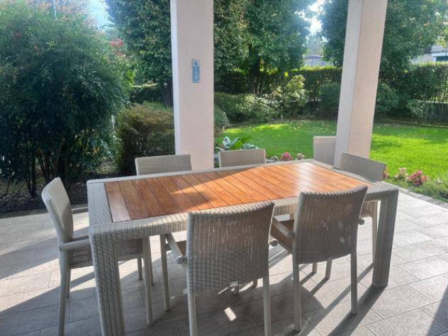 Villa di 314 m² con più di 5 locali e box auto doppio in vendita a Azzate - Foto 17